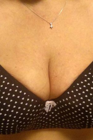 J’ai rangé les vestes de pluie, tu viens ? Aïssatou - rencontre-MILF-Le Havre